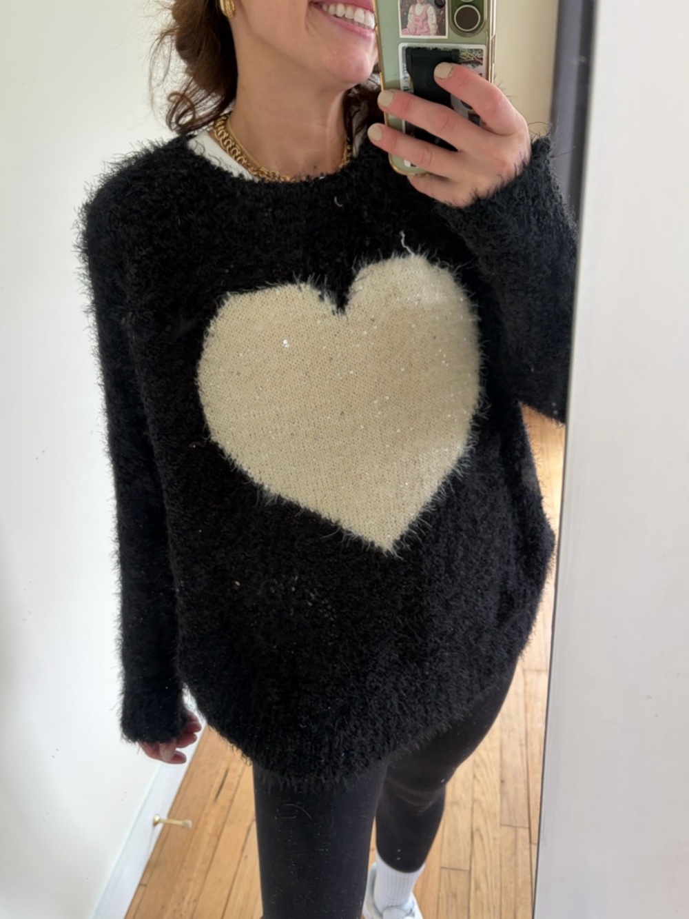 NWT Fuzzy Black Heart Sweater Cozy Oversized Knit Red queen sz m